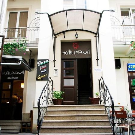 Faust Aparthostel Cracovia Exterior foto